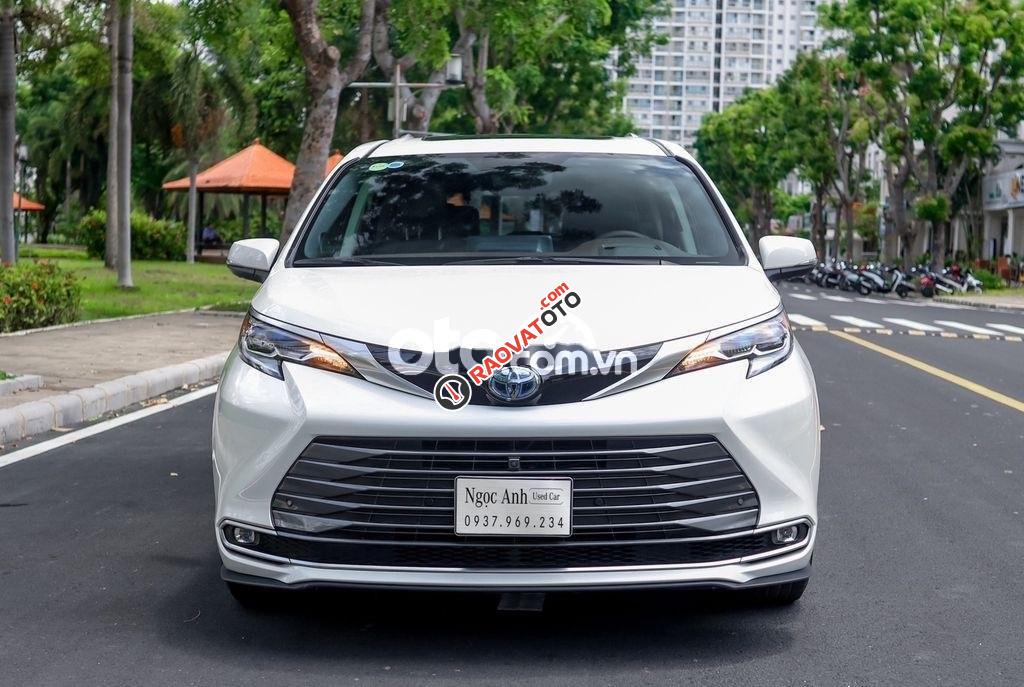 Toyota Sienna Platinum Hybrid 2020-Trắng/Nâu-3 vạn-4