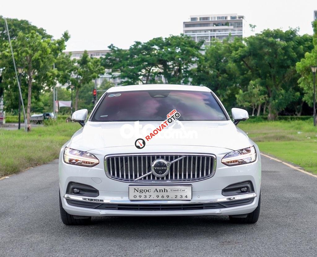 𝗩𝗼𝗹𝘃𝗼 𝗦𝟵𝟬 𝗟𝗪𝗕 𝗕𝟲 Model 2023 - Trắng/Nâu- 15.000 km-0