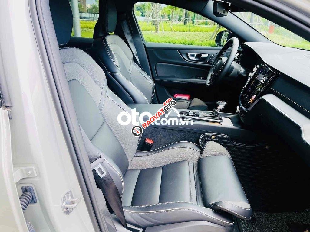 Volvo S60 siêu lướt 15.000km Model2022-11