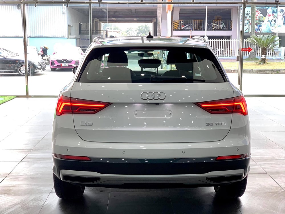 Bán xe Audi Q3 2023 màu Trắng nhập khẩu chính hãng mới 100%, tặng 2 năm bảo hiểm thân vỏ-10