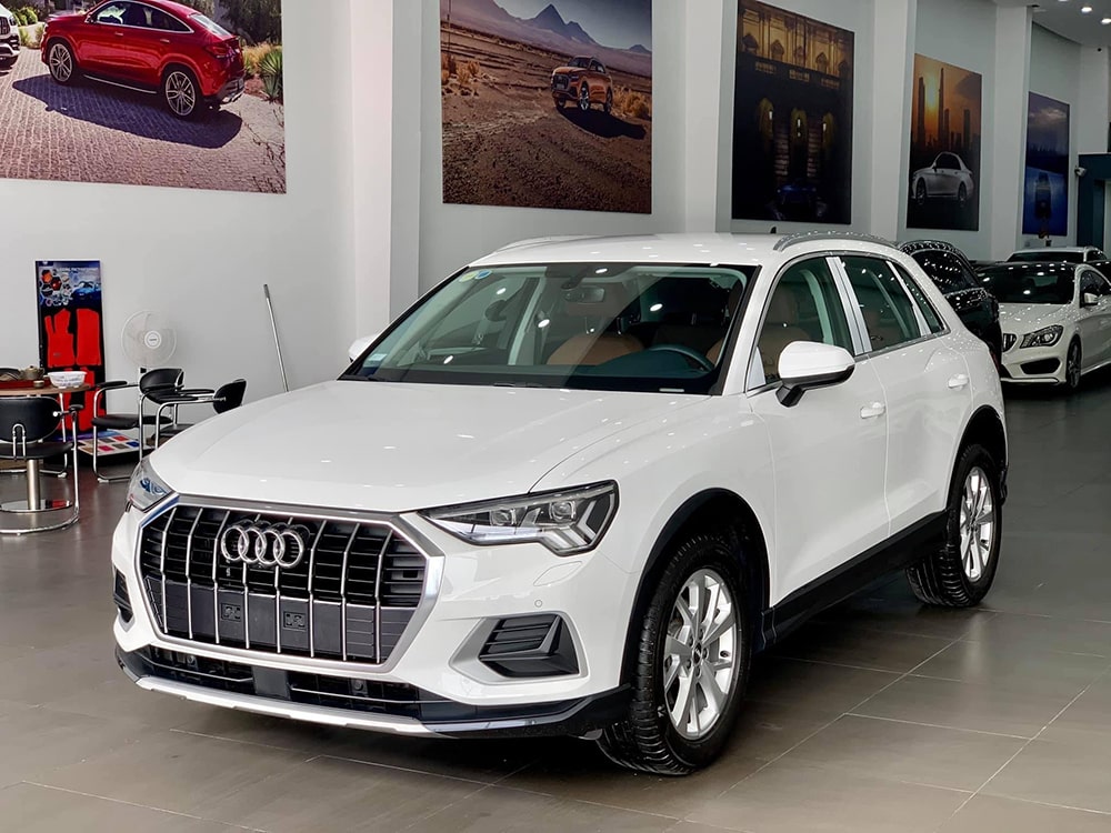 Bán xe Audi Q3 2023 màu Trắng nhập khẩu chính hãng mới 100%, tặng 2 năm bảo hiểm thân vỏ-1
