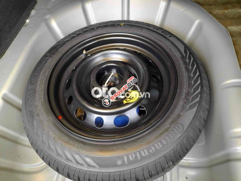 ford fiesta 2011 số tự động-9