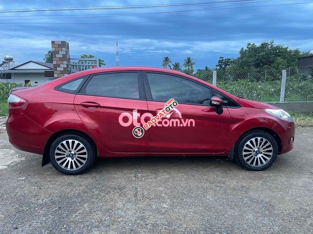 ford fiesta 2011 số tự động-2