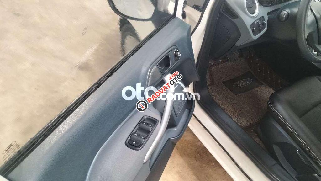 Cần bán Ford fiesta 2011 AT-1