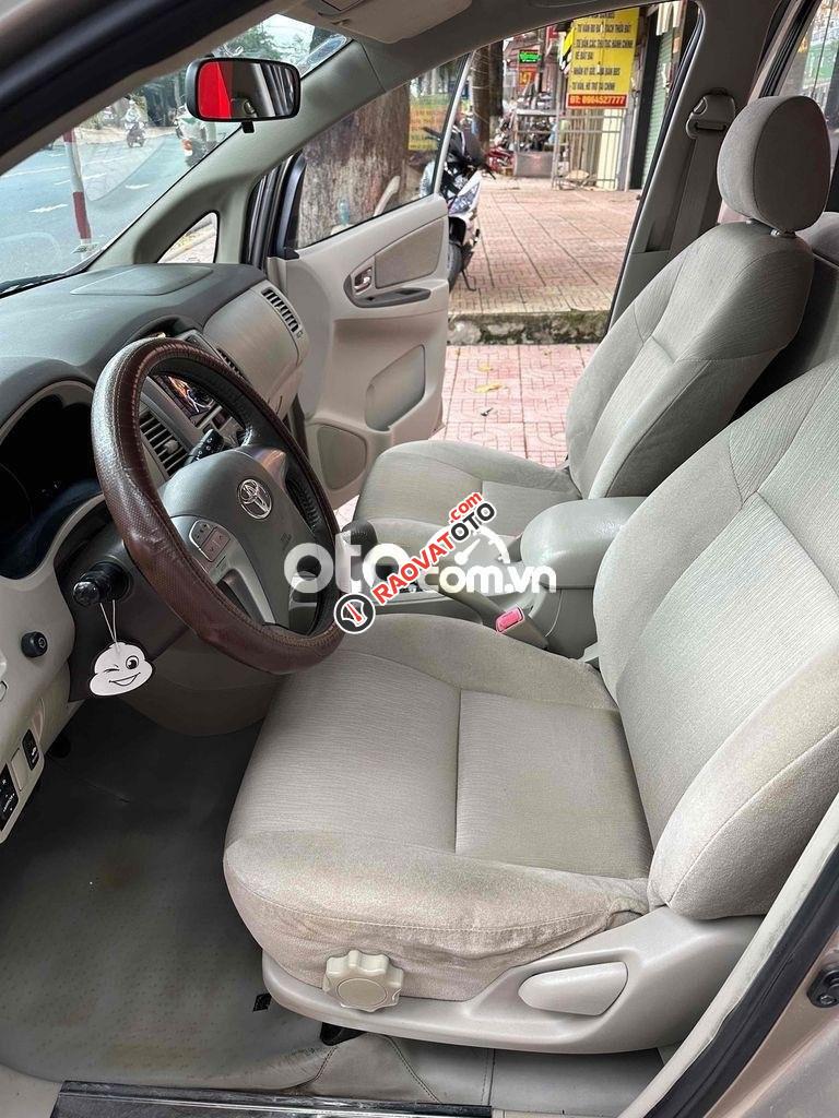 innova 2013 Số tự động rất đẹp-6