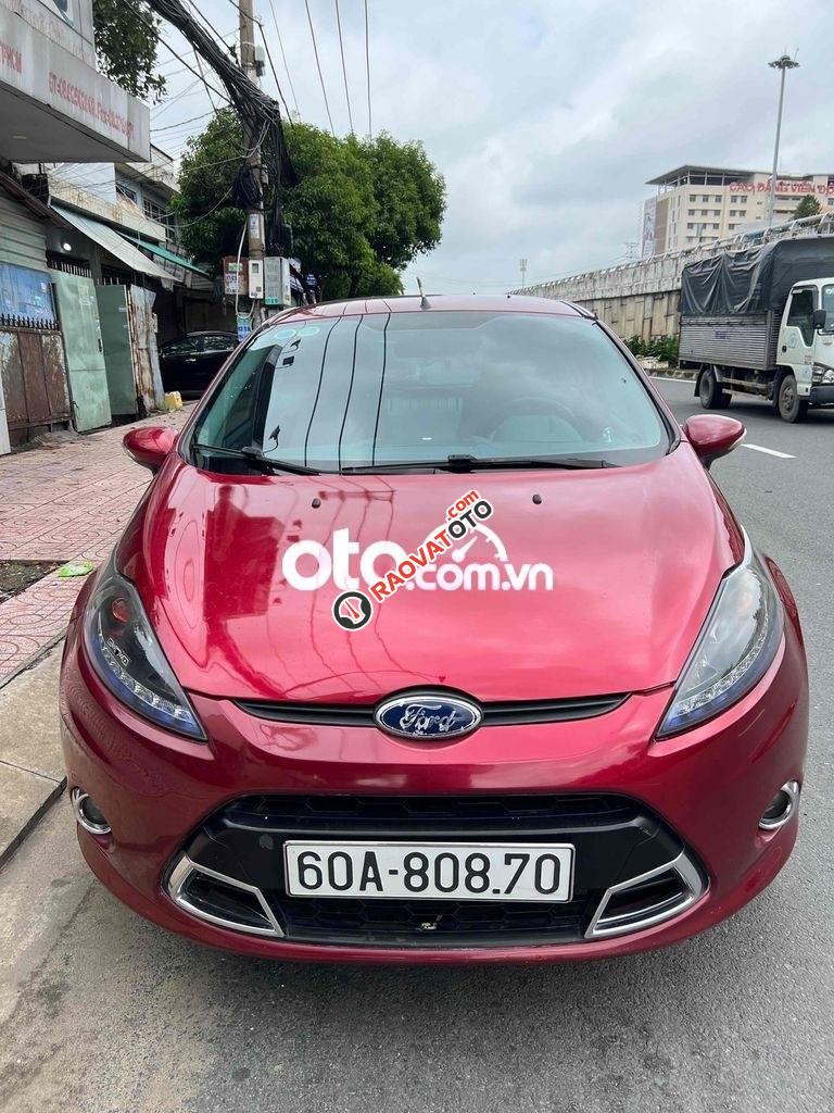 cần bán fiesta hatchback gốc SG-4