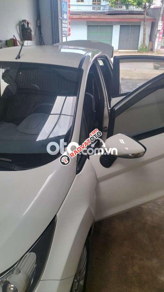 Cần bán Ford fiesta 2011 AT-0