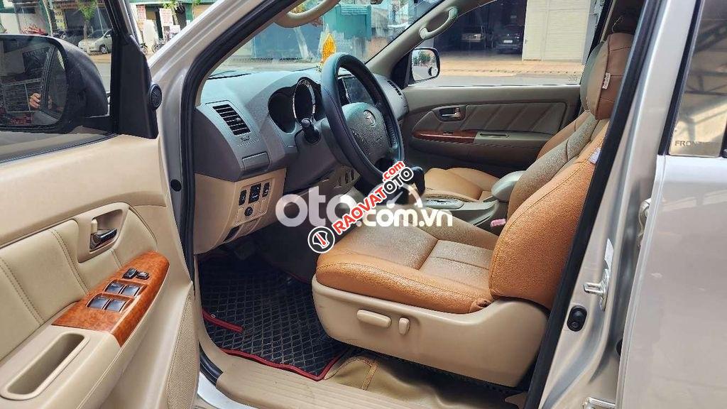 TOYOTA FORTUNER 2010. 2 CẦU, MÁY XĂNG, SỐ TỰ ĐỘNG.-9