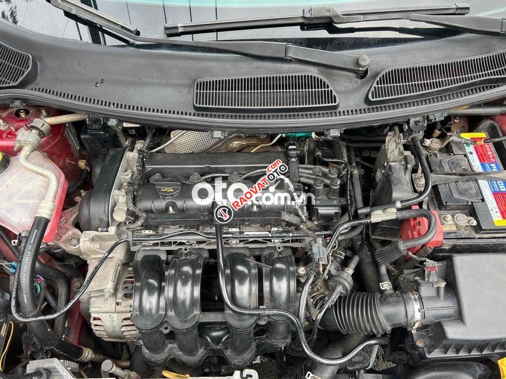 cần bán fiesta hatchback gốc SG-6