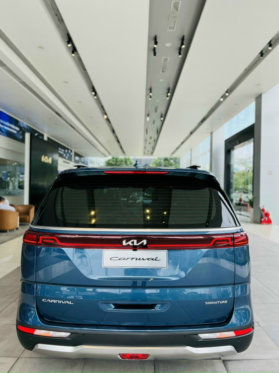 KIA CARNIVAL-7