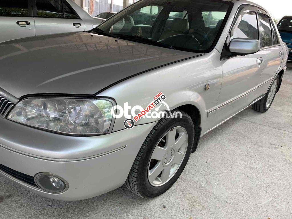 Ford Laser 2002-4