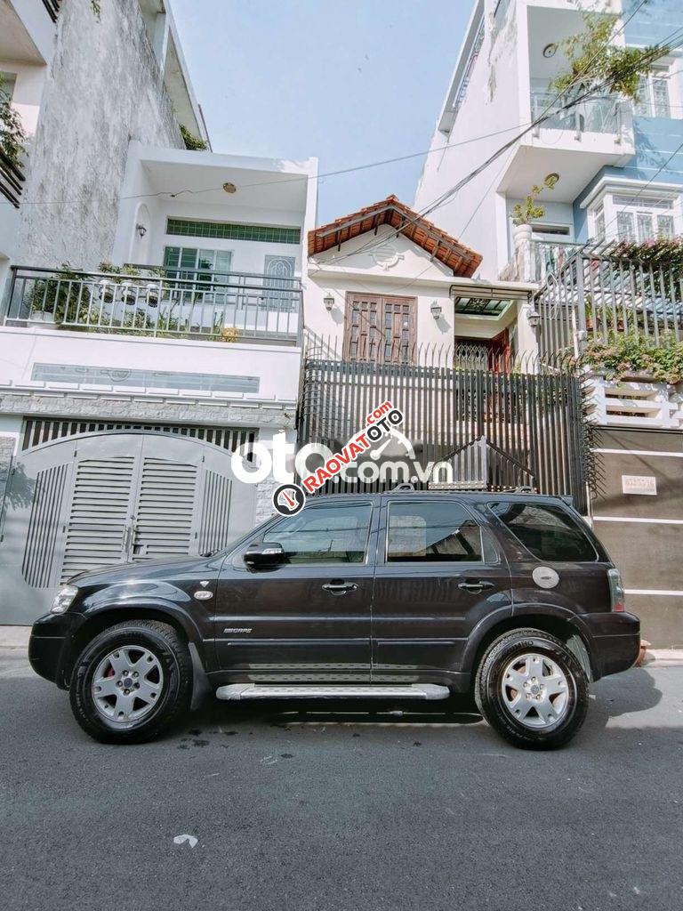 xe đang chạy thanh lý Ford escape 2004 3.0V6-2