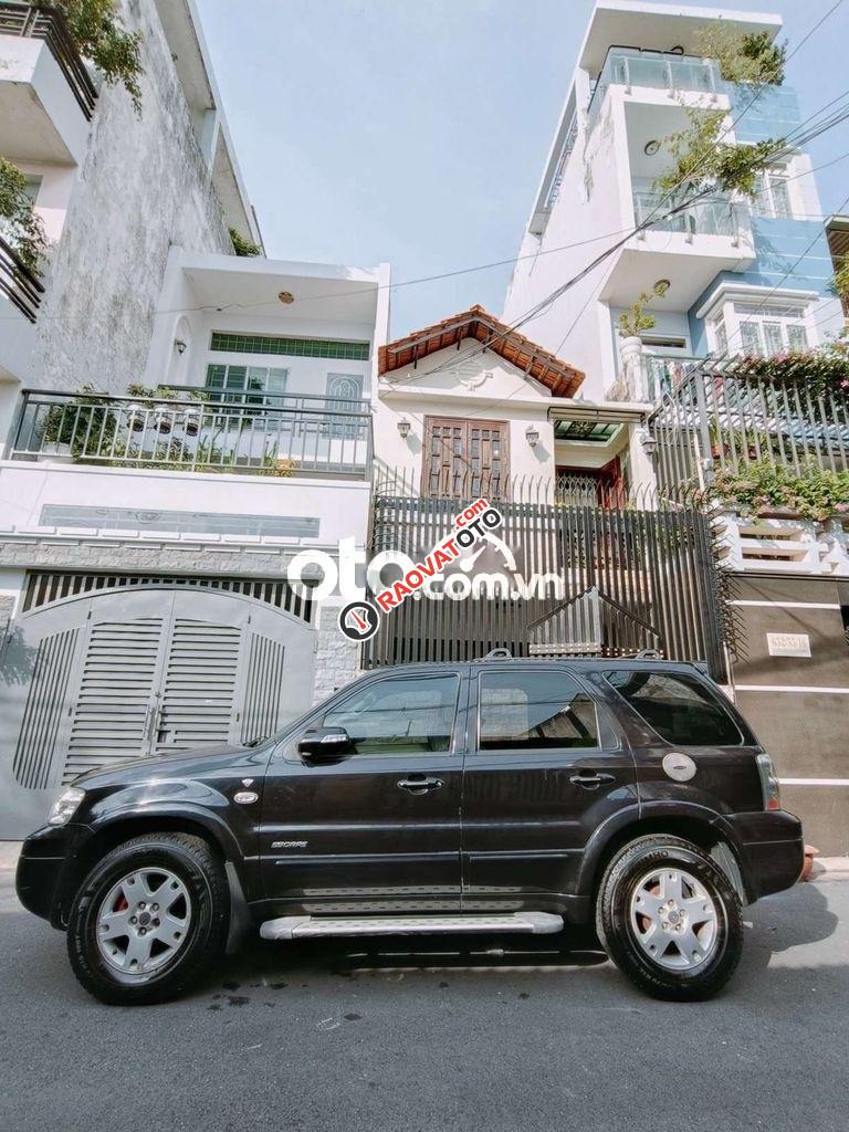 xe đang chạy thanh lý Ford escape 2004 3.0V6-3