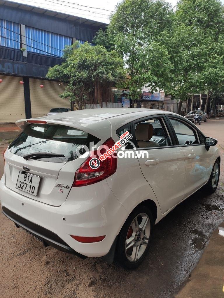 Ford 1.6 tự động-1