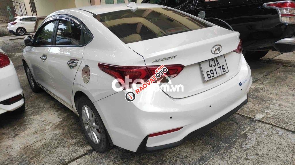 GĐ cần bán accent AT 2018 đk 2019-2