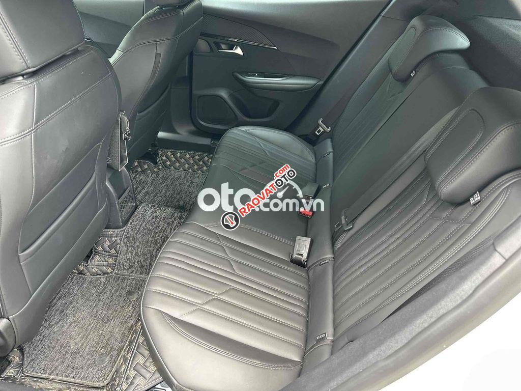 Peugeot 2008 GTline 2021-8