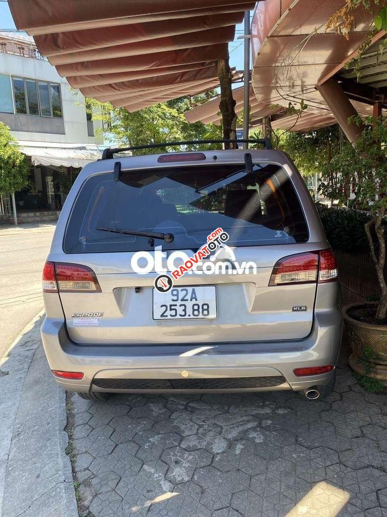 Cần bán xe lên đời Escape 2012-3