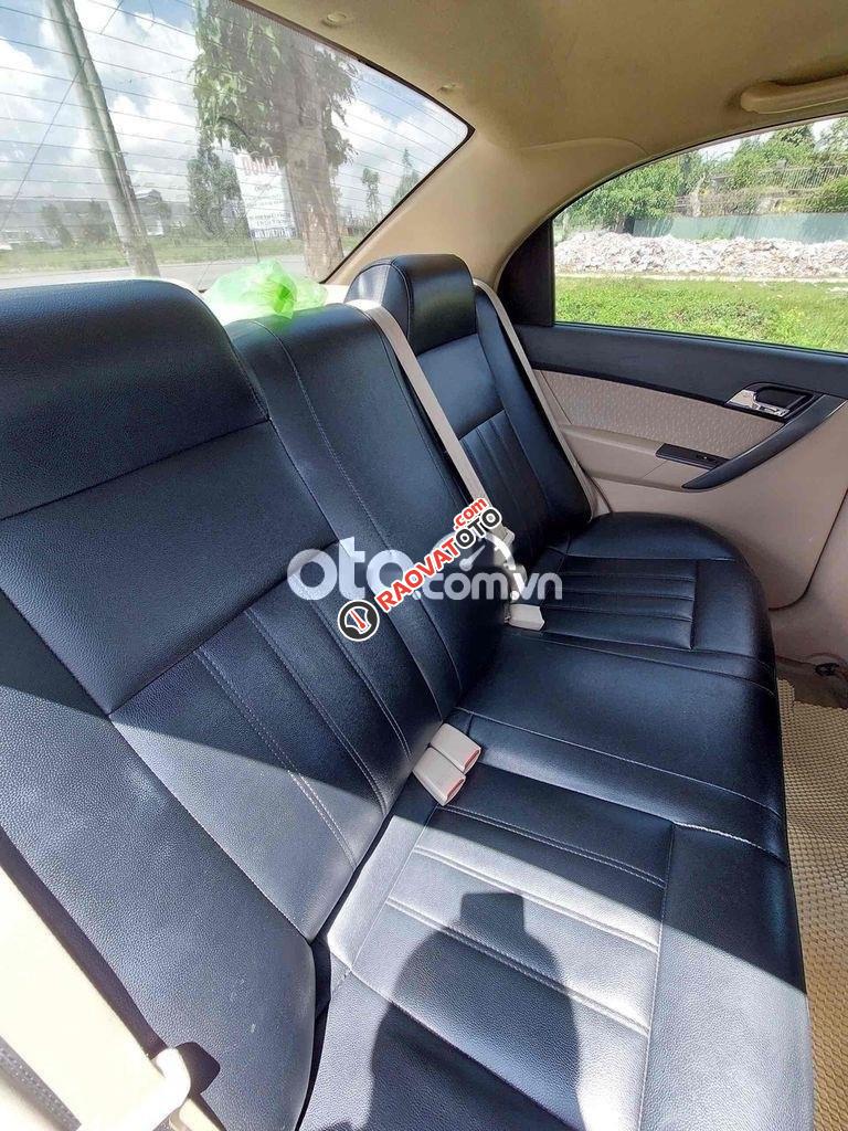 xe chevrolet số sàn 2018 mới toanh còn nguyên zin-9