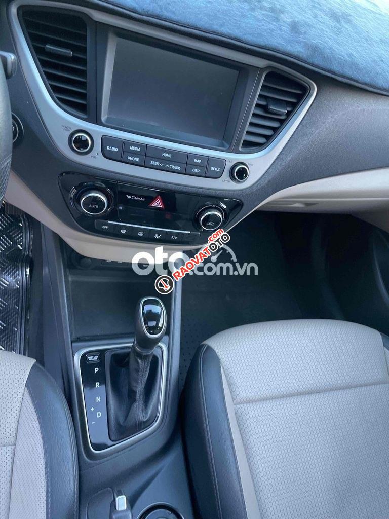 Hyundai Accent ATH 2019 bản đặt biệt chạy siêu ít-8