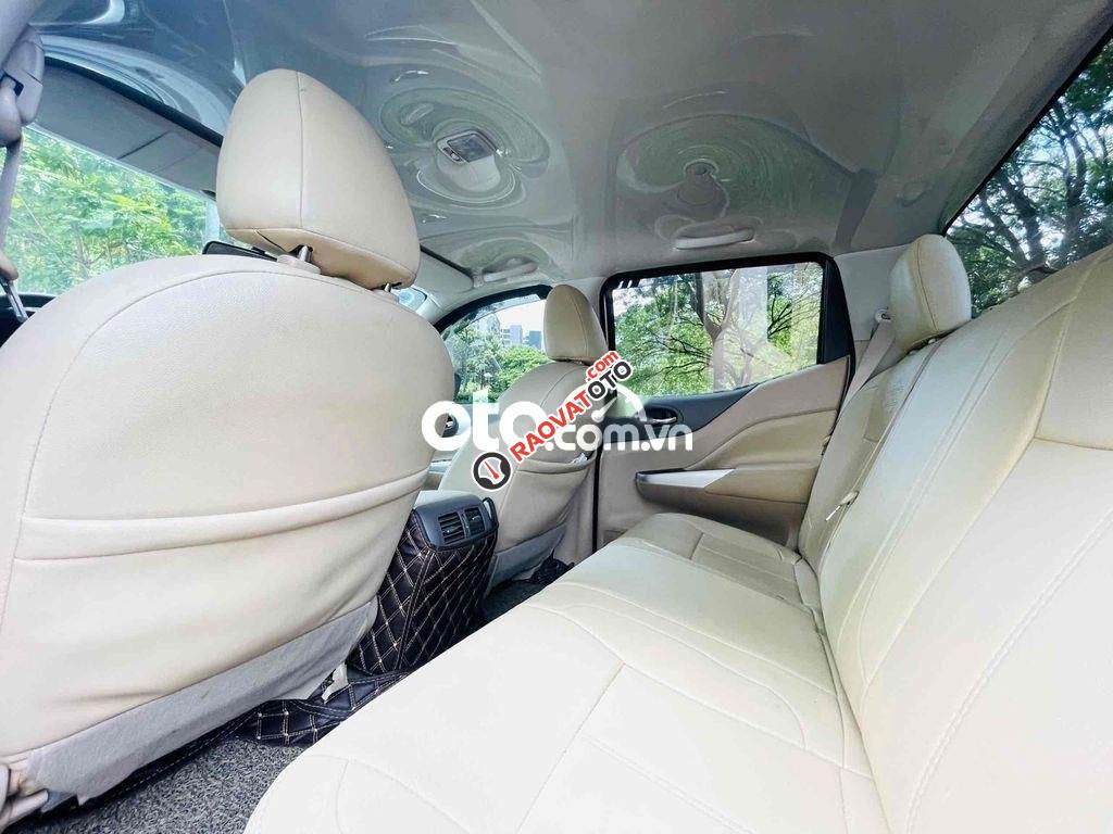 Nissan Navara EL premium Z - AT-5