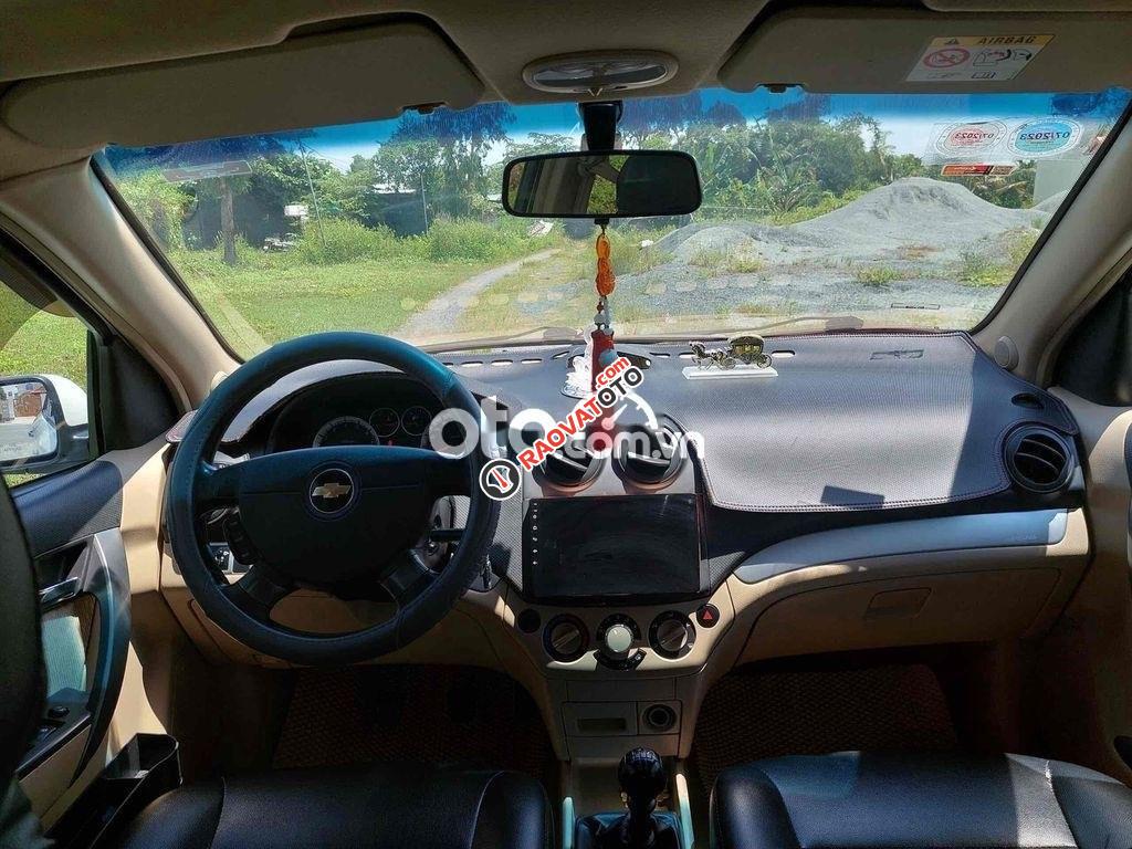 xe chevrolet số sàn 2018 mới toanh còn nguyên zin-8