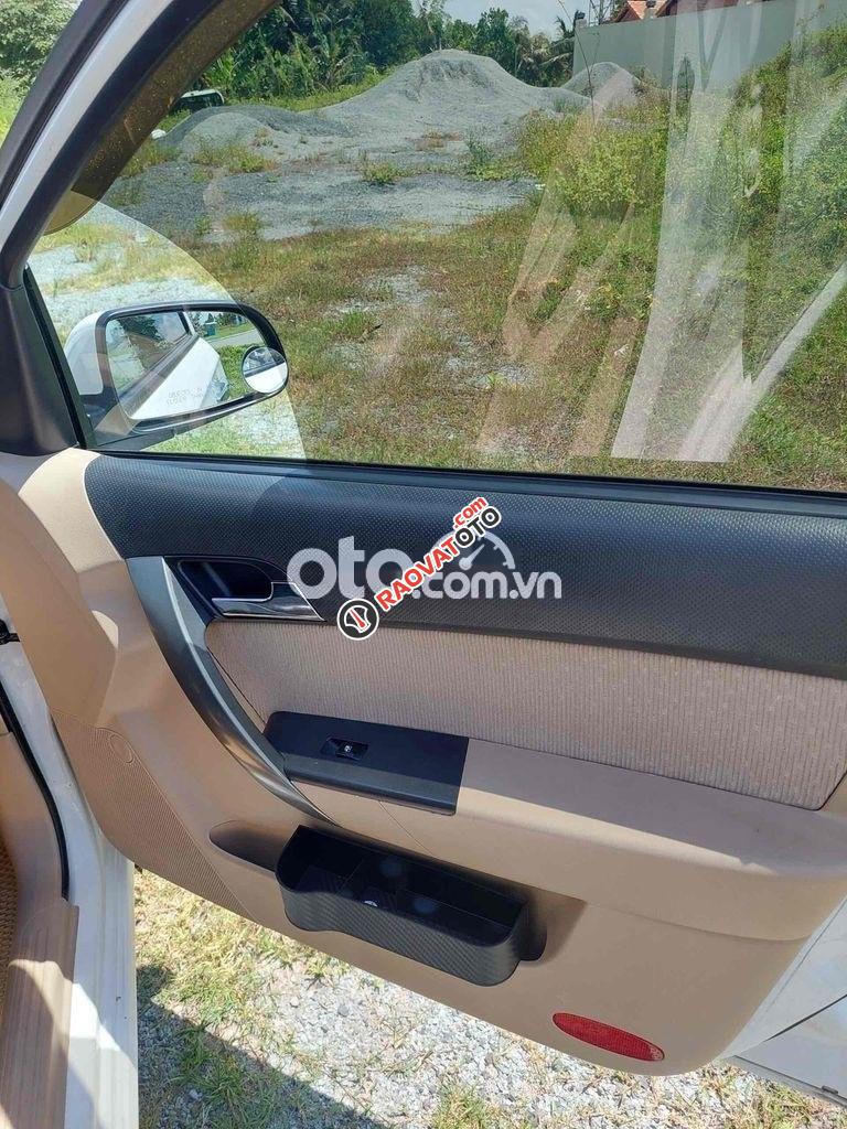 xe chevrolet số sàn 2018 mới toanh còn nguyên zin-5