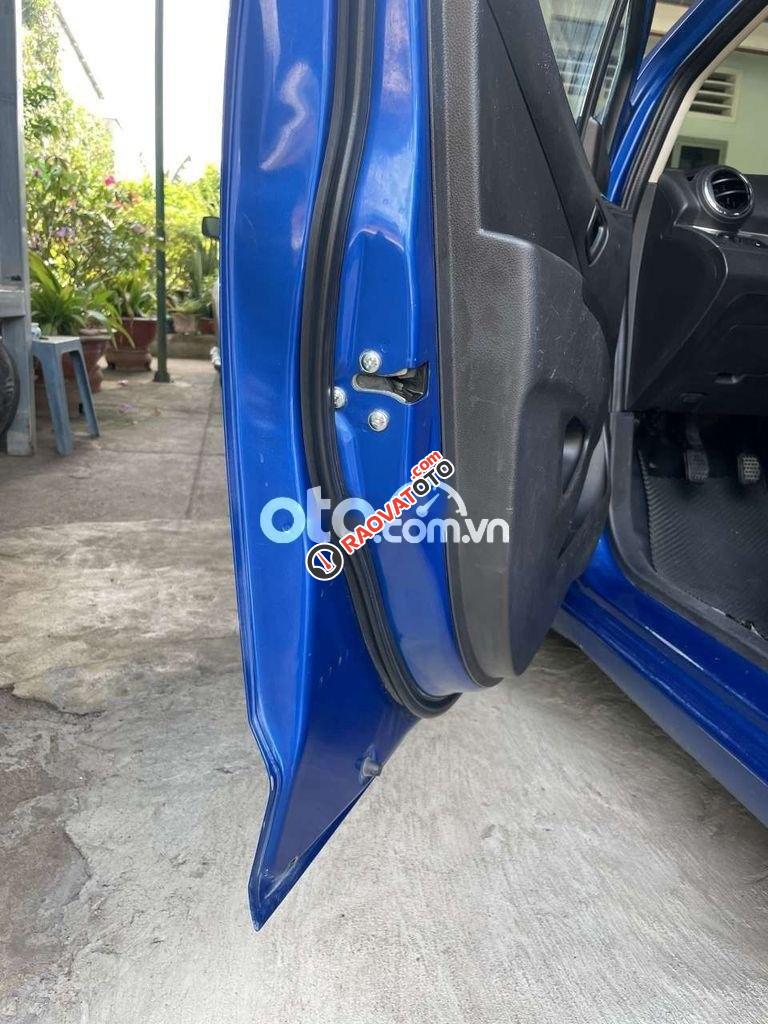 Nhà cần bán chiếc xe này-8