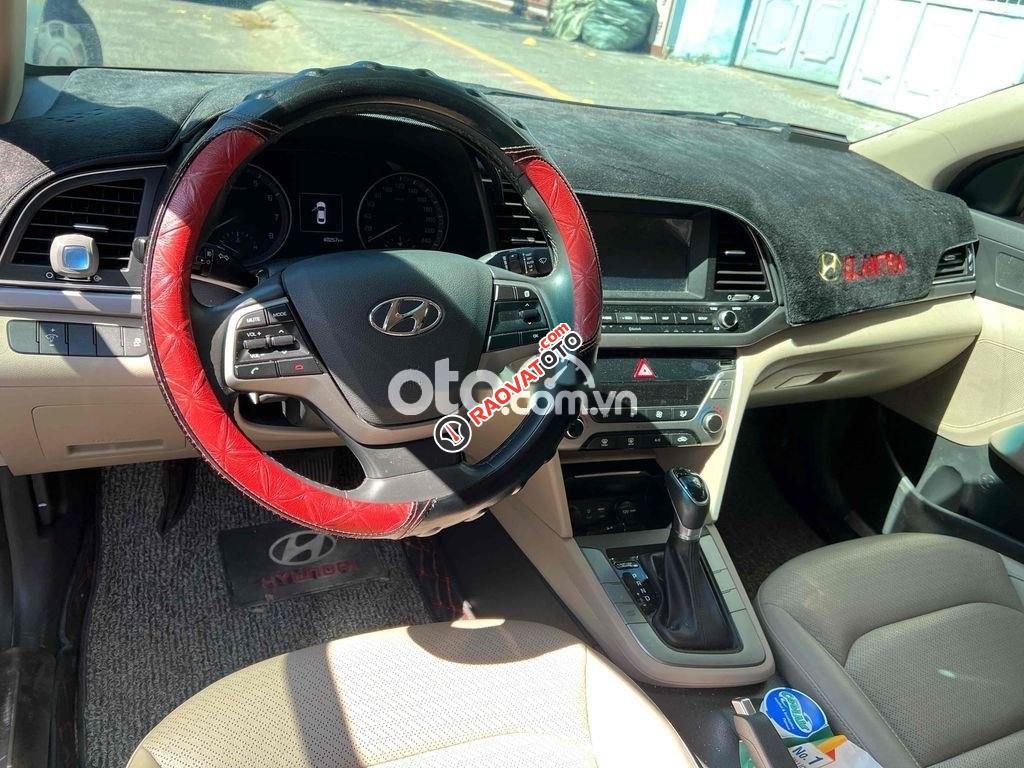 cần bán xe gia đình đang đi-1