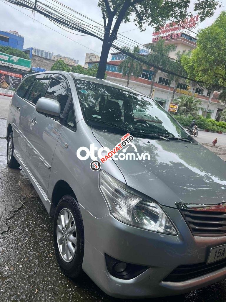 Bán xe Innova G Tự động 2012-2