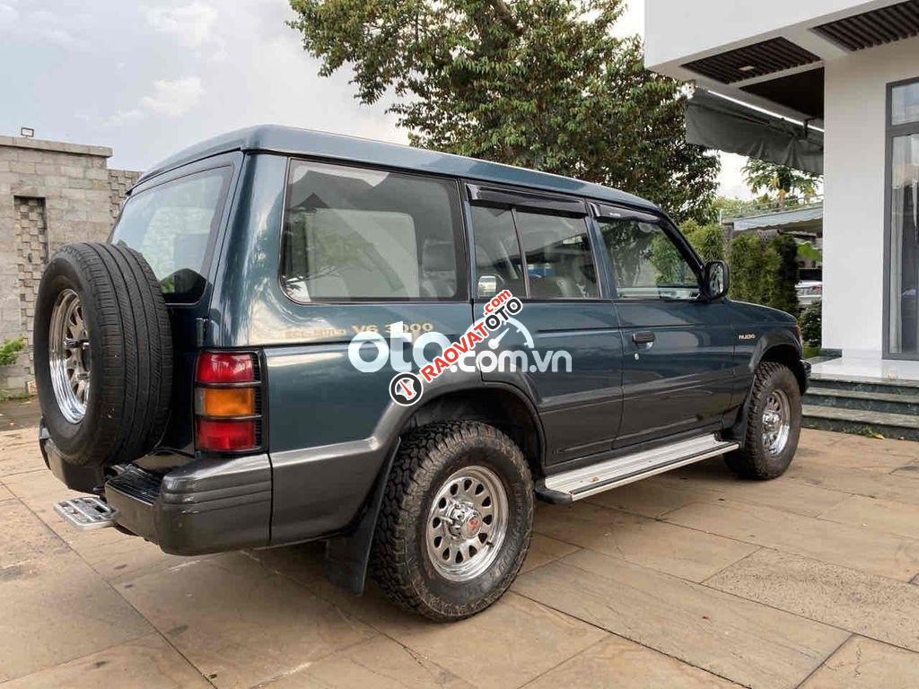 Mitshubishi Pajero V33 rất đẹp còn sót lại.-10