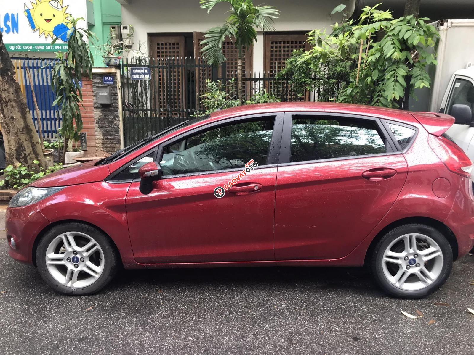 màu đỏ, lái ít chỉ lái trong phố-0