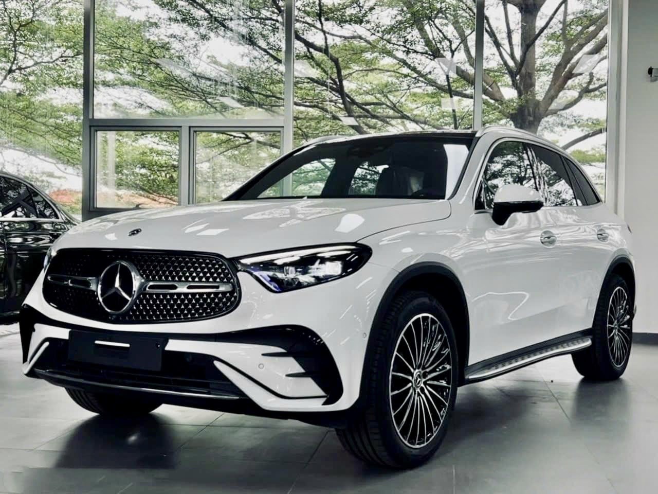 MERCEDES GLC300 4Matic Model 2023-0