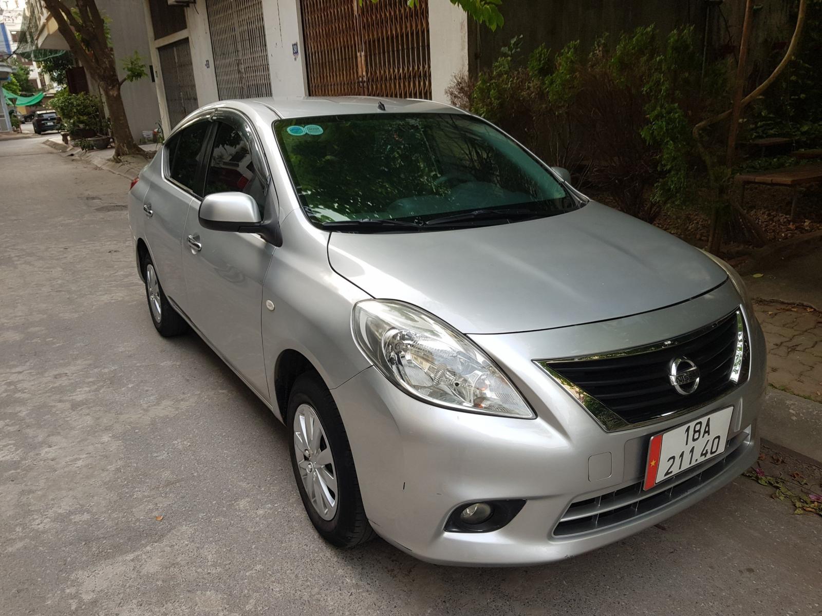 Chính chủ lên gầm cao, cần bán xe Nissan Sunny XL SỐ SÀN đời 2015 đăng ký 2016. -0