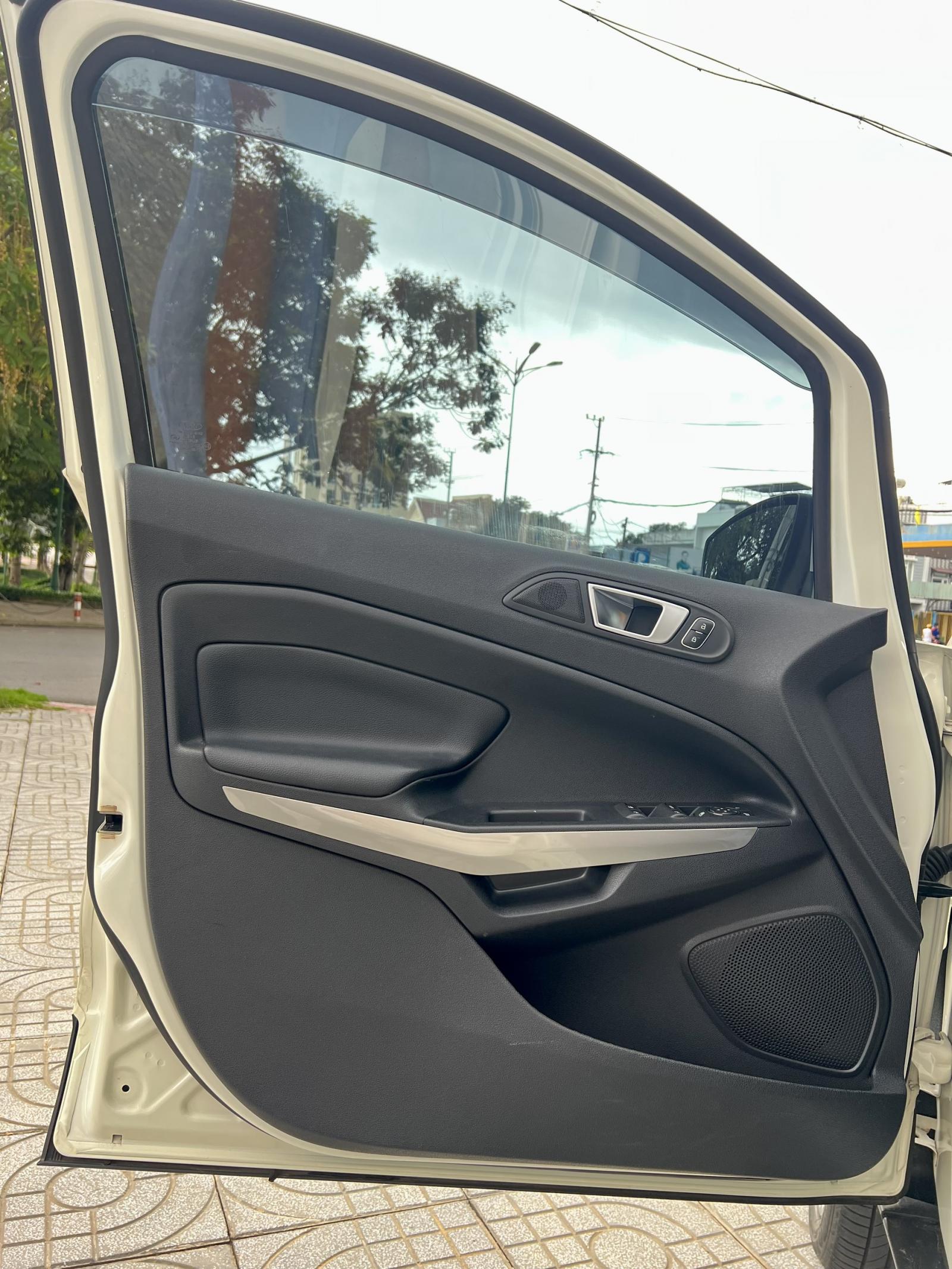 Ford Ecosport TITANIUM 2019 số tự động bản full, xe zin 100% -5