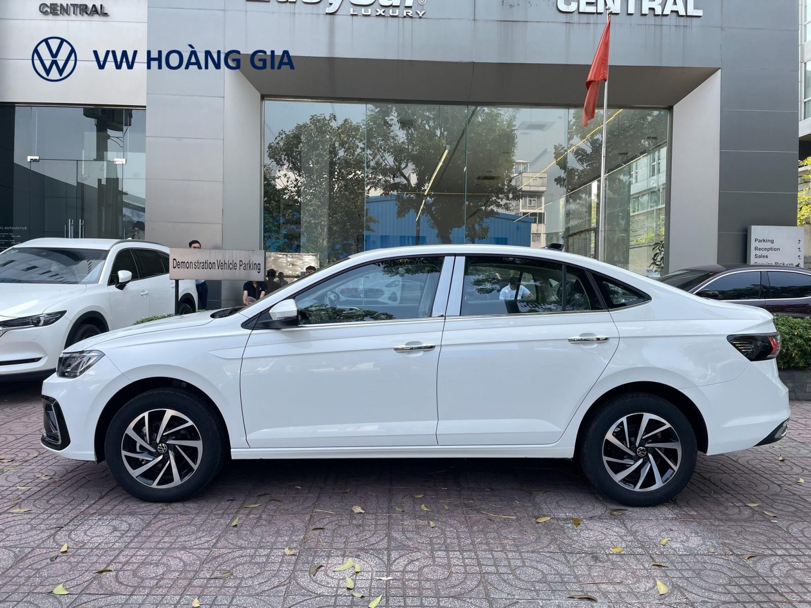 Volkswagen Virtus  Sedan Cho Vợ Đi chợ -2