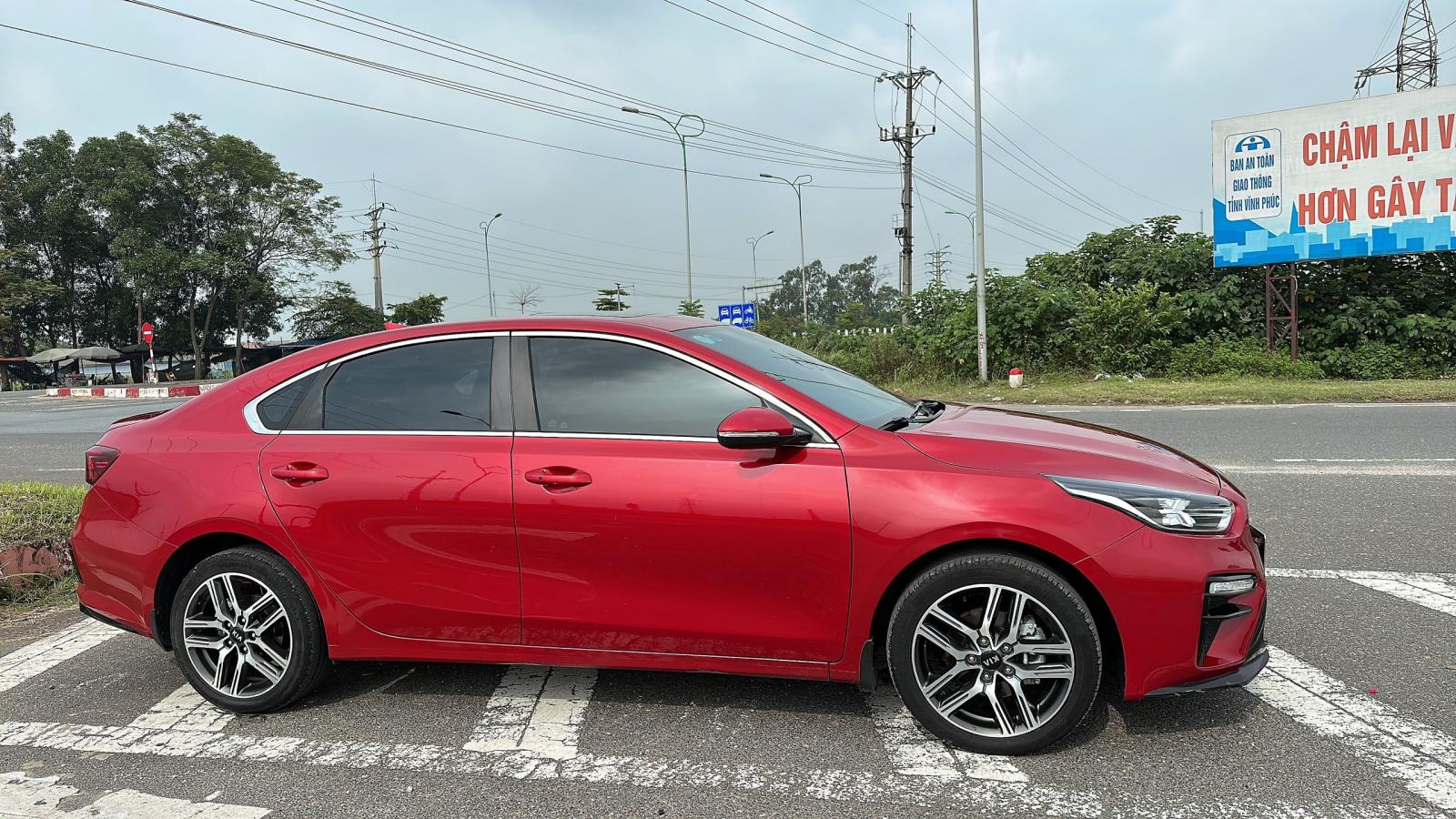 Cần bán xe Kia Cerato 2.0 AT Premium 2021 siêu lướt -0