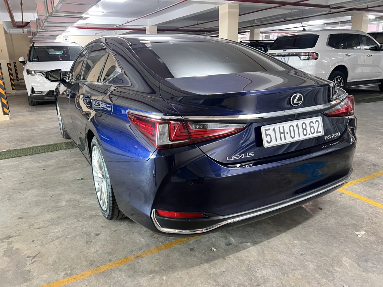 Lexus ES250 sản xuất 2018 đăng ký 2019-5