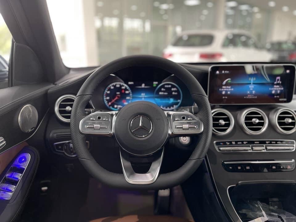 MERCEDES GLC300 4Matic 2022 -3