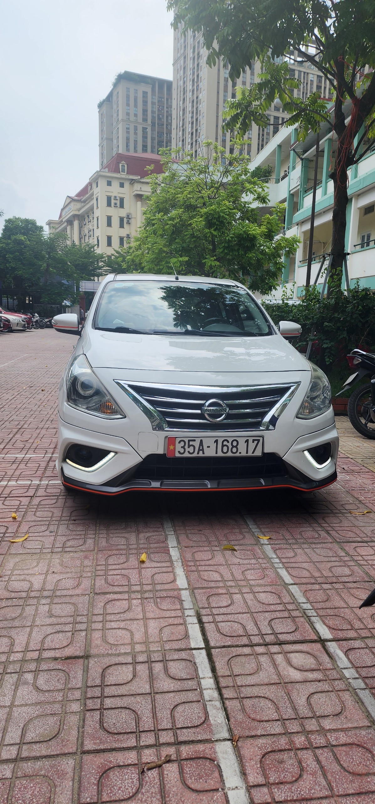  Chính chủ cần bán xe 4 chỗ Hãng nissan sunny xt pemium-2