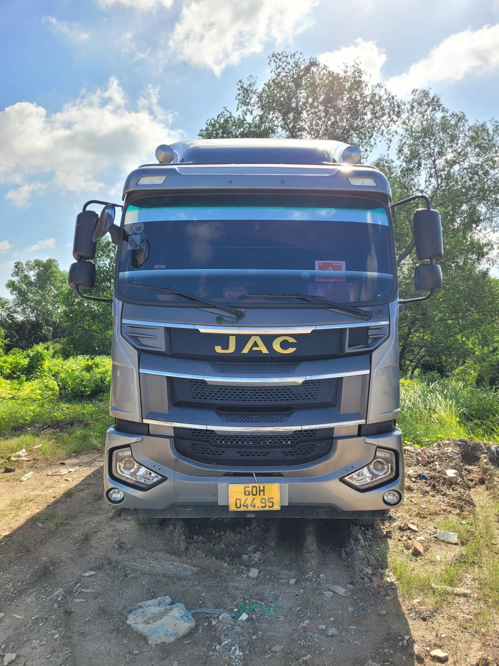 Chính chủ bán xe tải JAC sản xuất năm 2021 -0