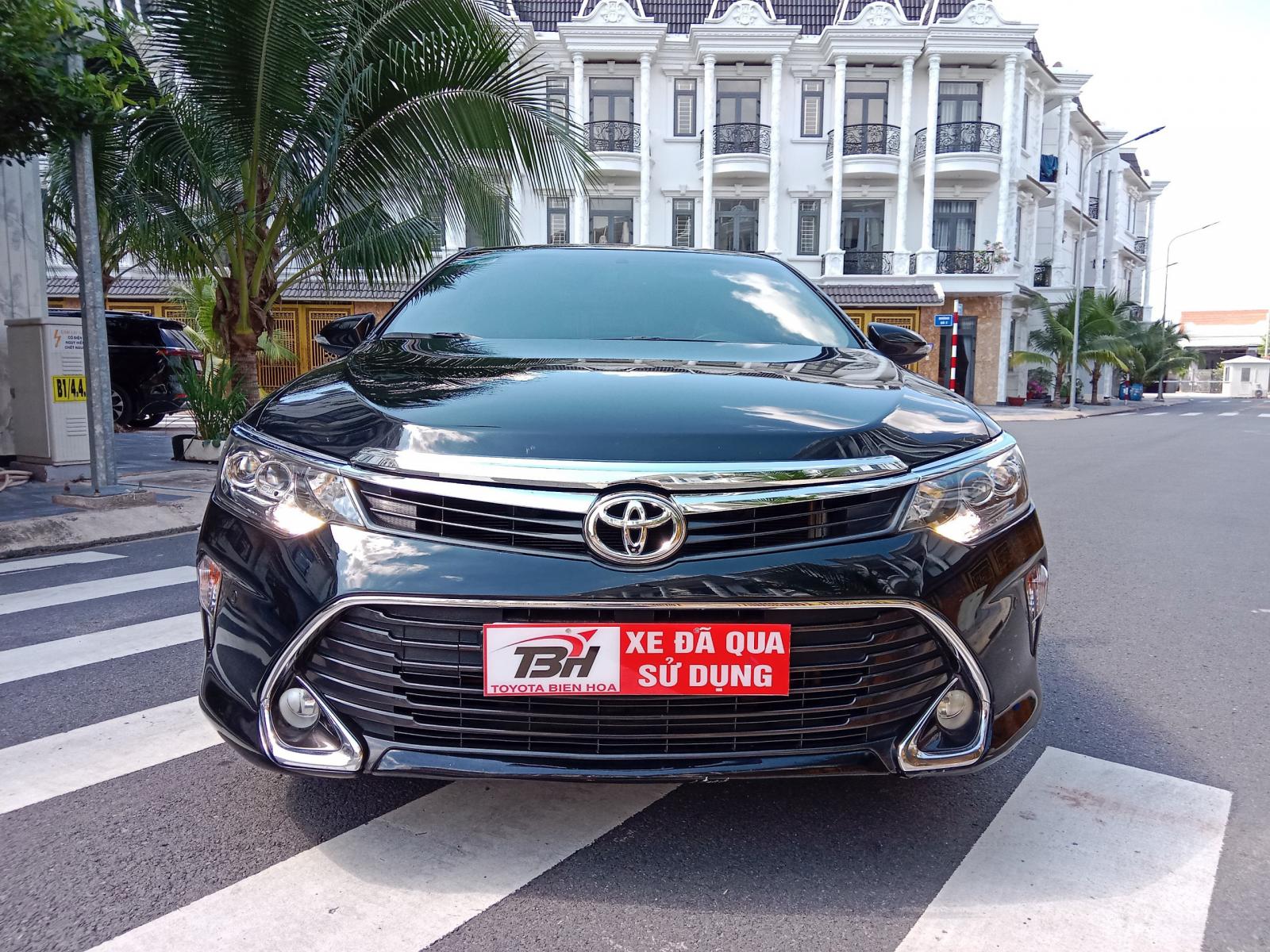 TOYOTA CAMRY 2.5Q , 12/2018, Odo: 70.000, Màu đen, nội thất da nâu sang trọng-0