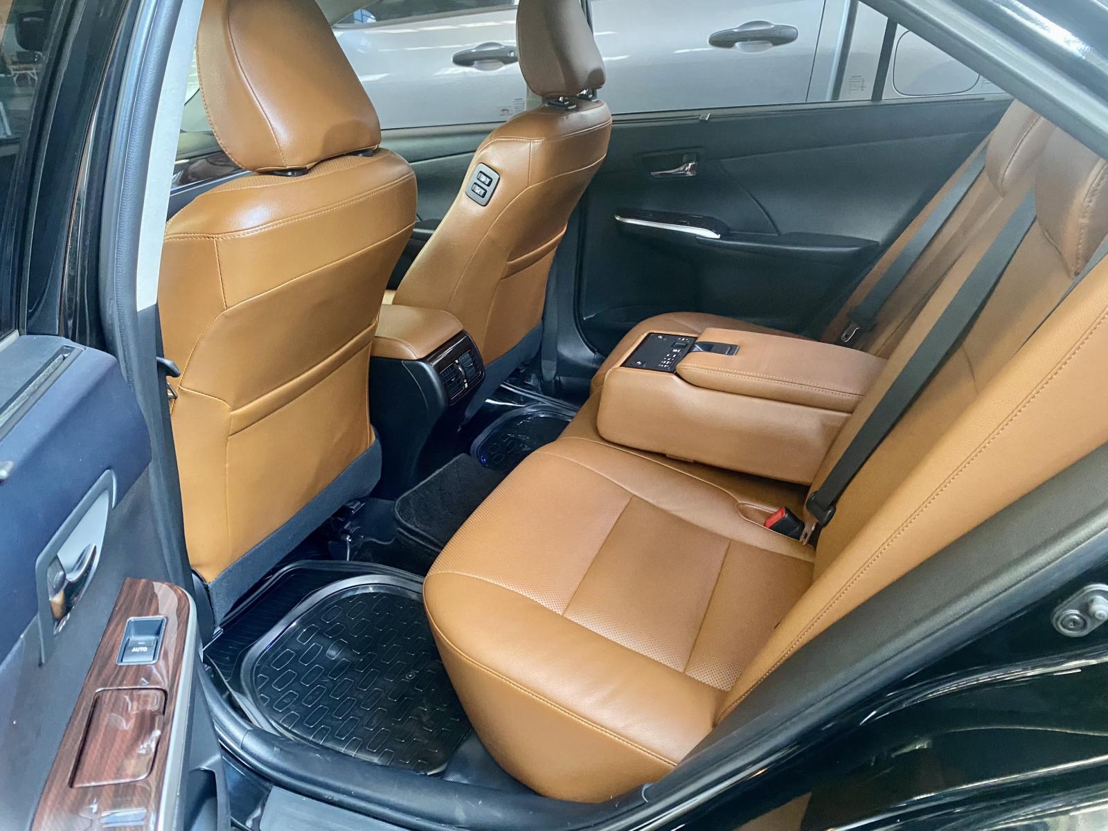 TOYOTA CAMRY 2.5Q , 12/2018, Odo: 70.000, Màu đen, nội thất da nâu sang trọng-3