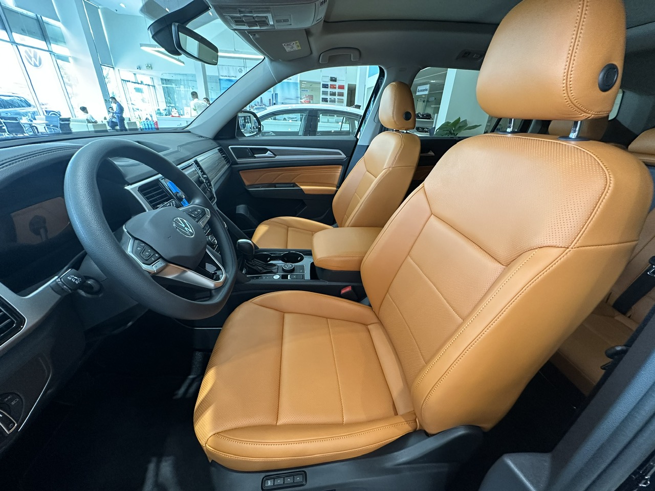 Thông tin Volkswagen Teramont 2023 - Nhập khẩu Mỹ, màu trắng sang trọng và cuốn hút, tổng ưu đãi 320tr, nhiều quà tặng h-2