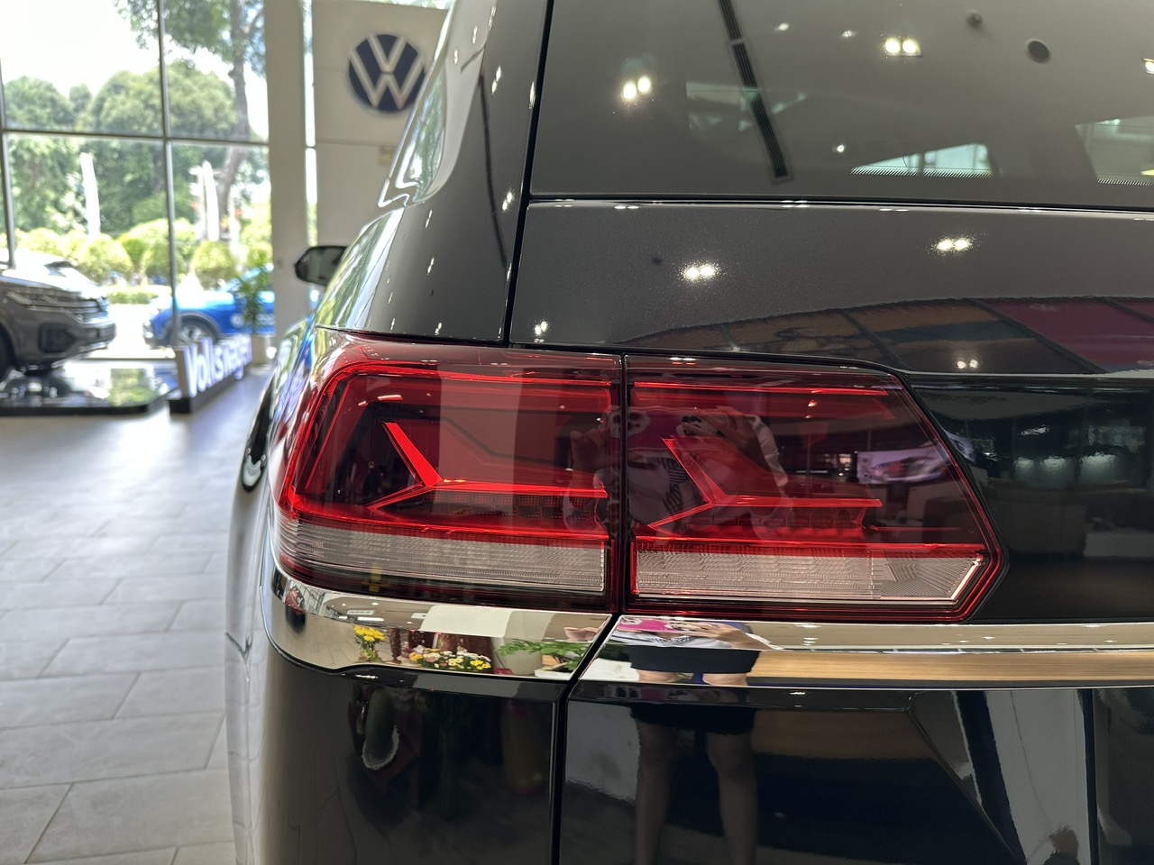 Thông tin Volkswagen Teramont 2023 - Nhập khẩu Mỹ, màu trắng sang trọng và cuốn hút, tổng ưu đãi 320tr, nhiều quà tặng h-9