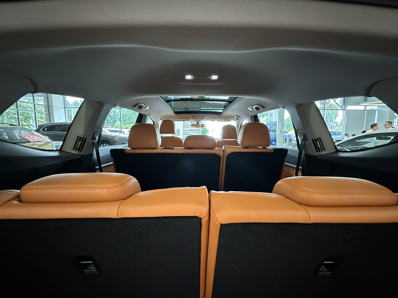 Thông tin Volkswagen Teramont 2023 - Nhập khẩu Mỹ, màu trắng sang trọng và cuốn hút, tổng ưu đãi 320tr, nhiều quà tặng h-4