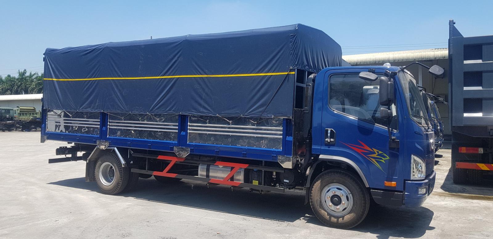 Xe tải Faw Tiger V 8 tấn mui bạt thùng dài 6m2-5