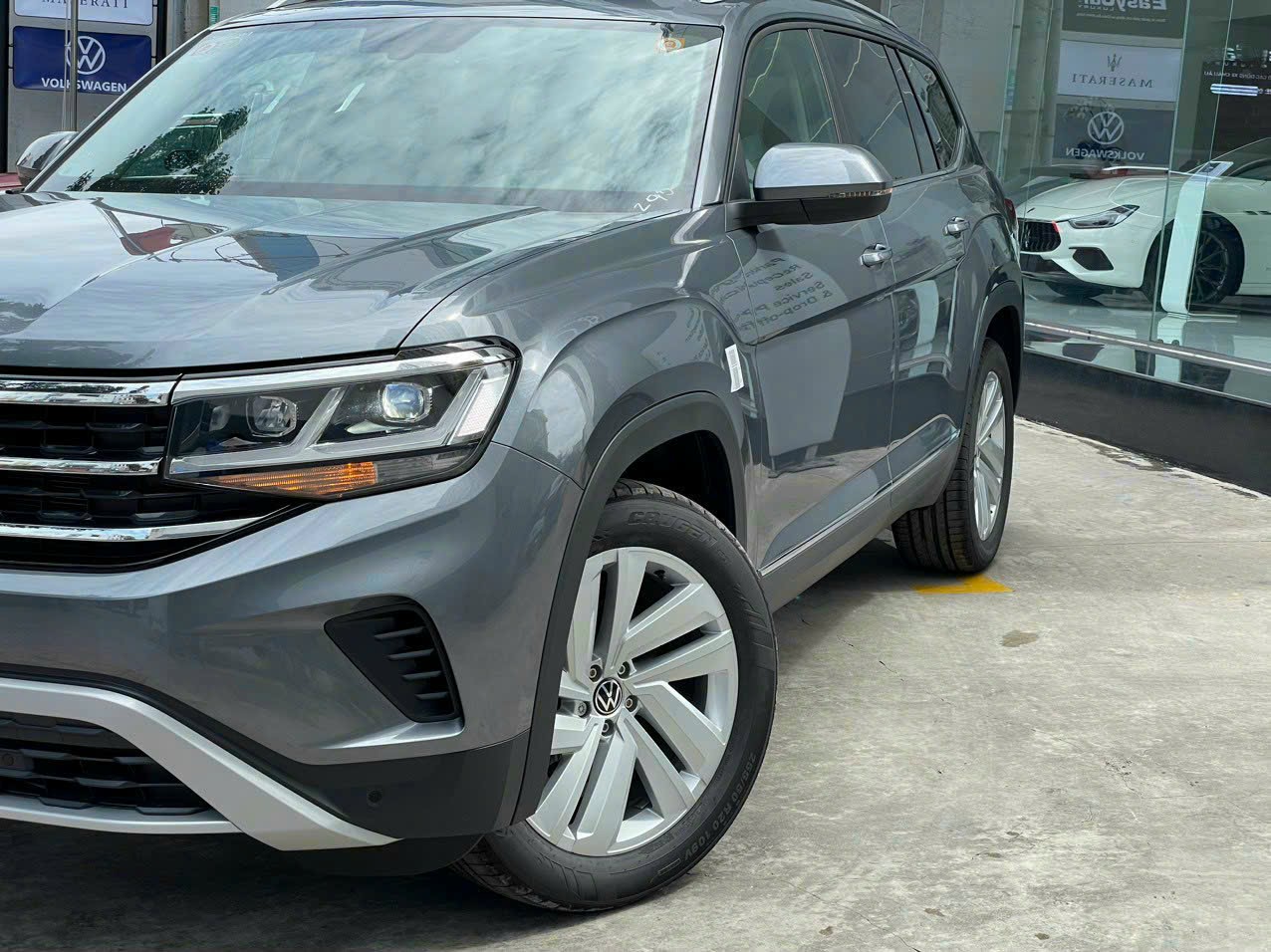 SẮM NGAY XẾ HỘP VOLKSWAGEN TERAMONT " HỖ TRỢ VAY 80% XE - LÁY XE CHỈ 7XX "-4