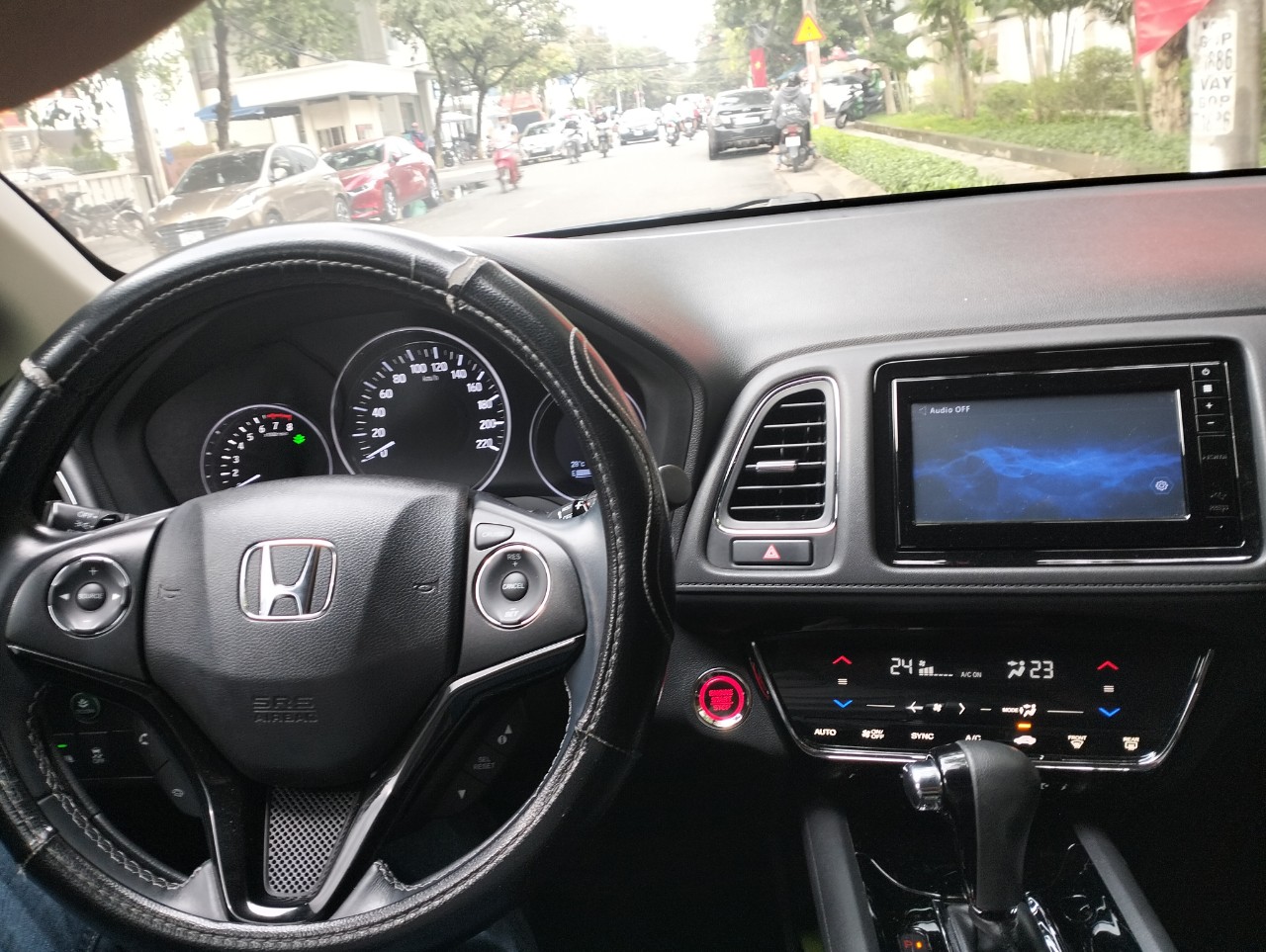 Chính chủ cần bán xe Honda HRV. L SX 2019 đăng ký năm 2020.  -5