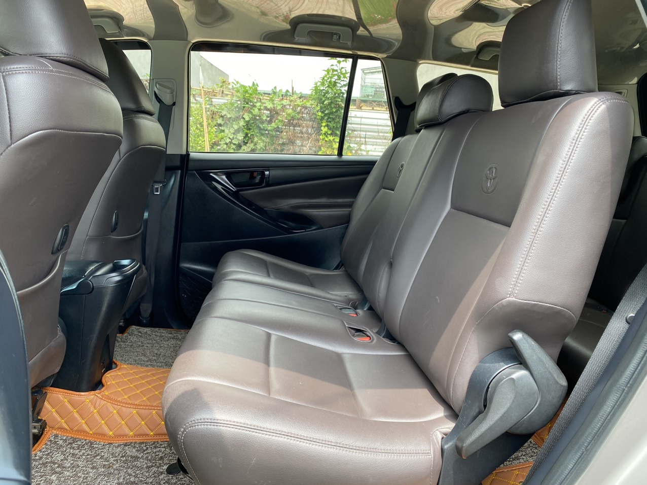 CHÍNH CHỦ CẦN BÁN XE INNOVA E 2.0 SẢN XUẤT 2017-7