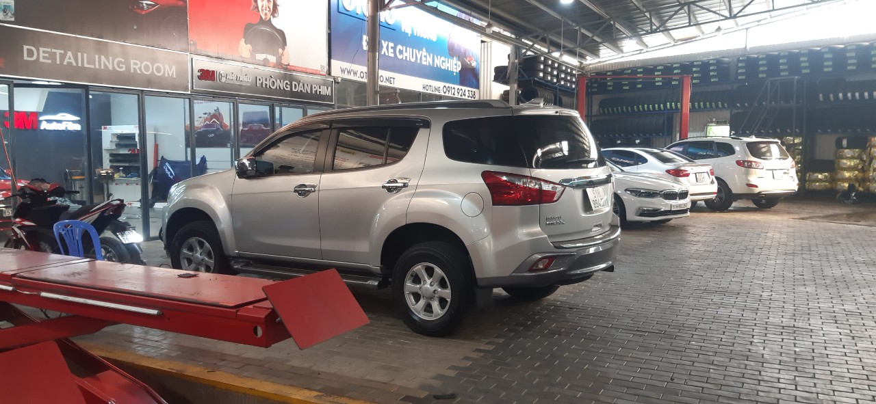 CHÍNH CHỦ CẤN BÁN NHANH XE Isuzu mux 2018-3